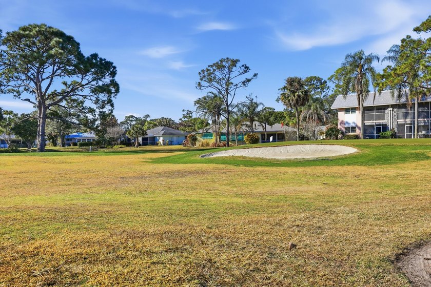 Welcome to easy Florida living in this beautifully maintained - photo 40