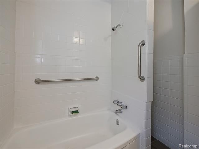 Discover a rare investment opportunity in the heart of Detroit - photo 44