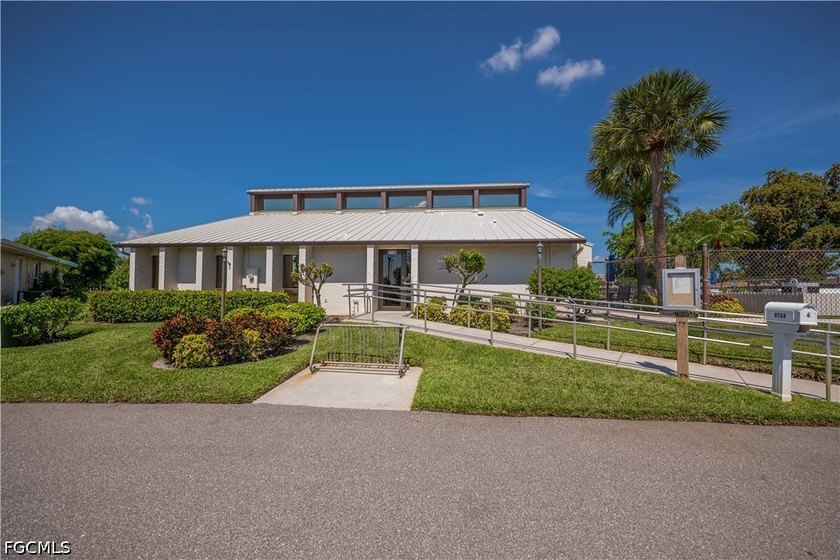 Welcome to South Pointe South, one of Fort Myers' most desirable - photo 6