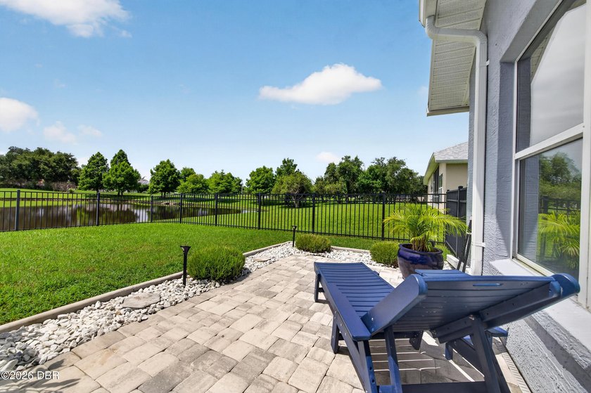 POOL HOME ON THE LAKE! Beautifully maintained and extensively - photo 10