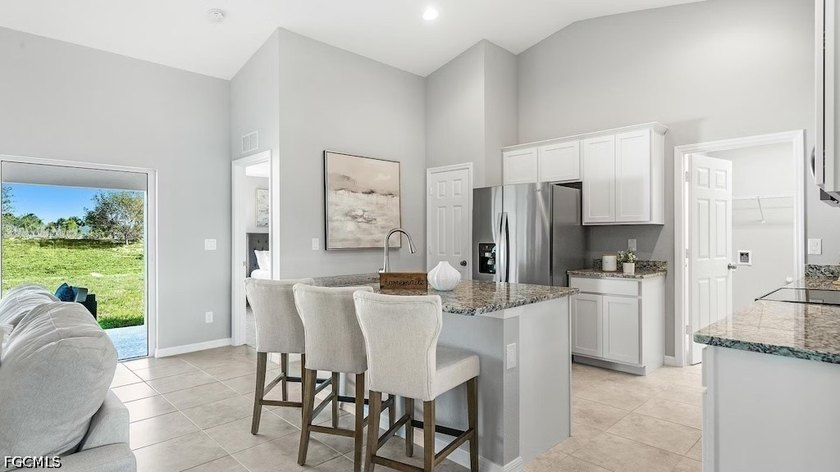 Beautiful 4-bedroom, 2-bath home built in 2021 and offering 1 - photo 8