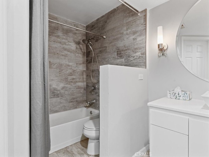 Great opportunity for a first-time homebuyer or investor. This - photo 19