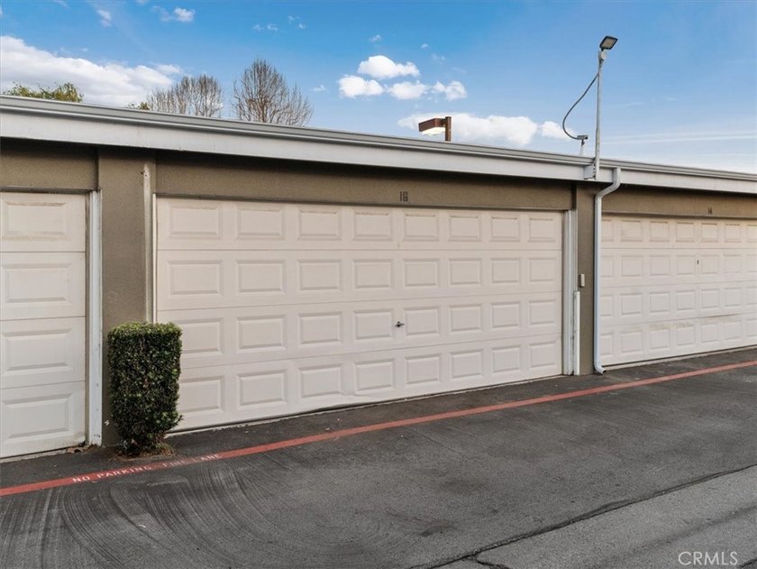 Great opportunity for a first-time homebuyer or investor. This - photo 23