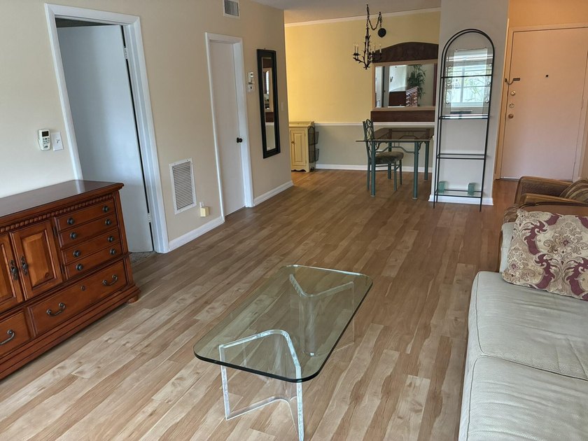 Welcome to this lovely Florida Condo located in a quiet - photo 7