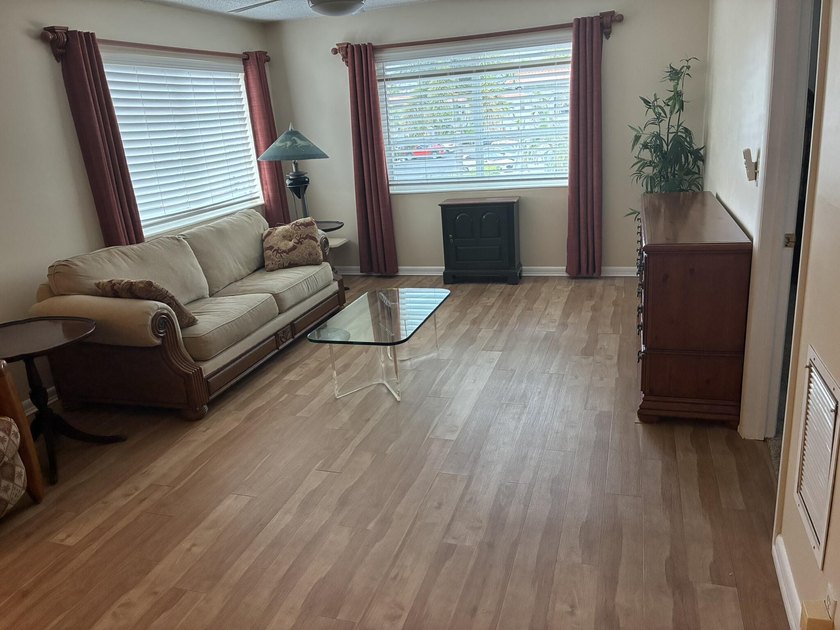 Welcome to this lovely Florida Condo located in a quiet - photo 10