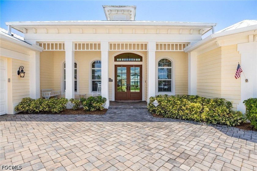 GULF ACCESS, CUSTOM BUILT HOME. COVERED 10,000-LB BOAT LIFT - photo 7