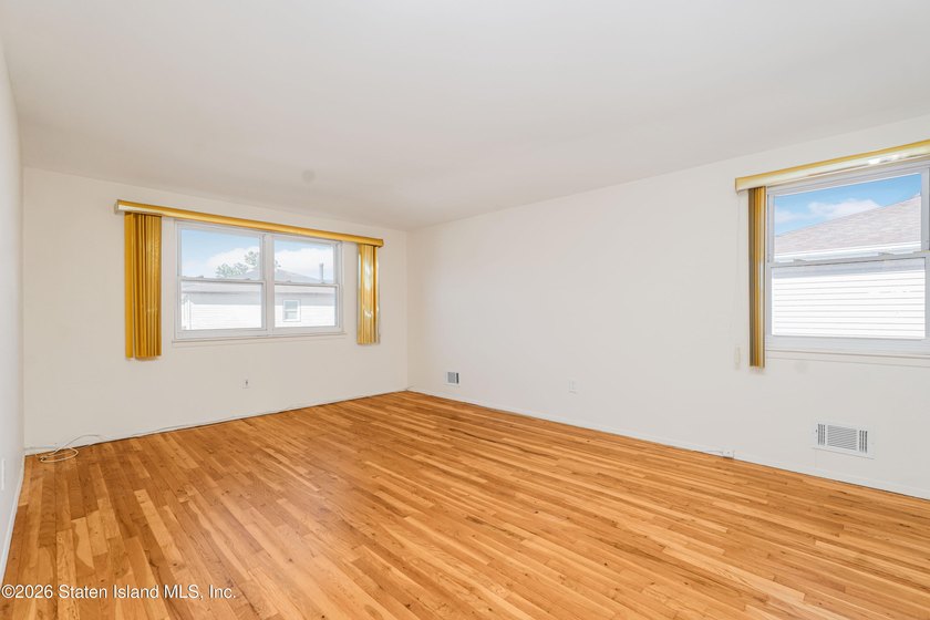 Extra large 2 family high ranch located in the desirable New - photo 24