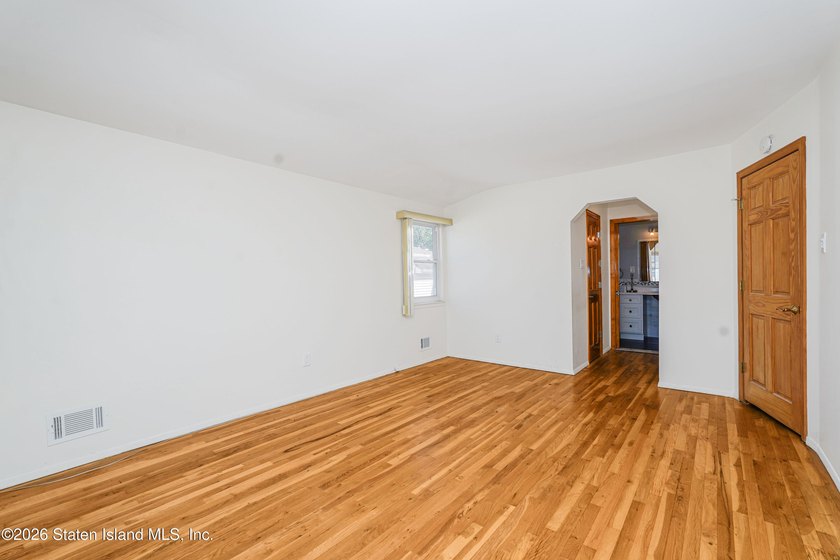Extra large 2 family high ranch located in the desirable New - photo 25