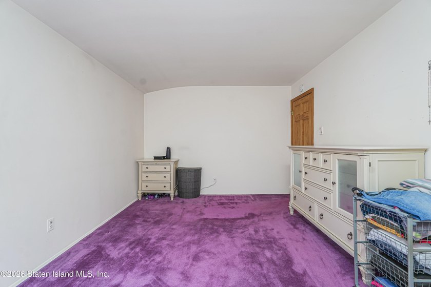 Extra large 2 family high ranch located in the desirable New - photo 32