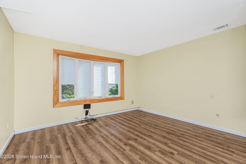 Extra large 2 family high ranch located in the desirable New - photo 34