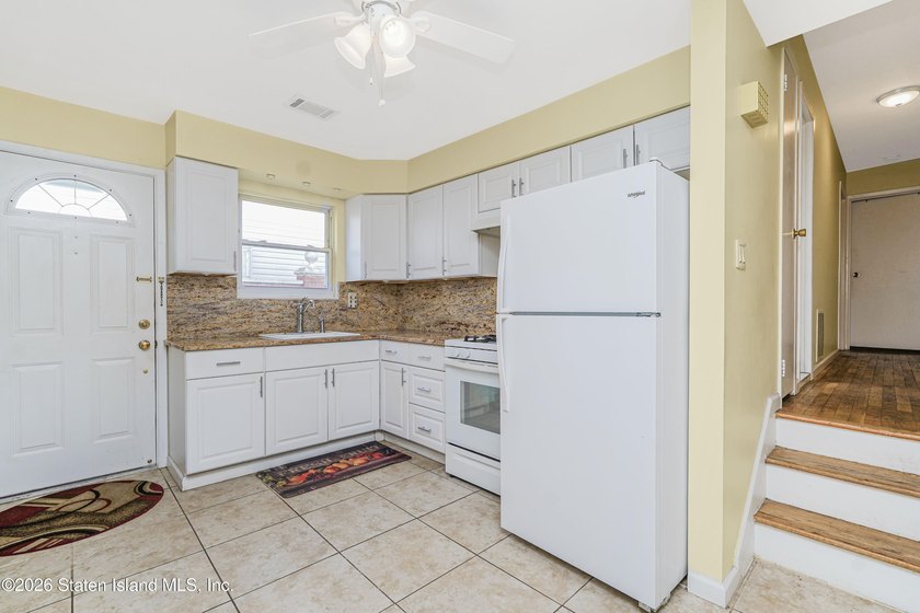 Extra large 2 family high ranch located in the desirable New - photo 38