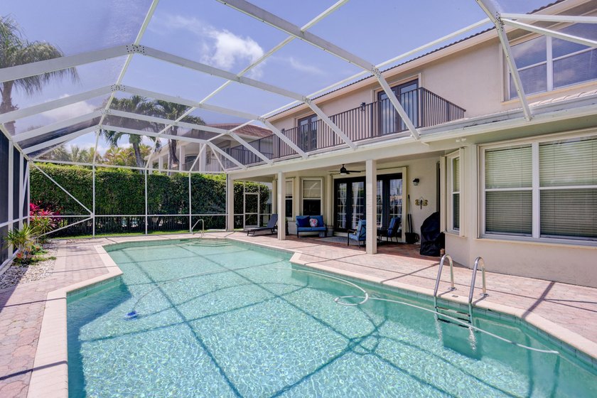 Rarely available Lake Front pool home in a GL Homes gated - photo 39