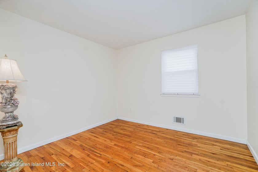 Extra large 2 family high ranch located in the desirable New - photo 40