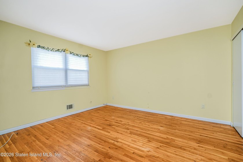 Extra large 2 family high ranch located in the desirable New - photo 41