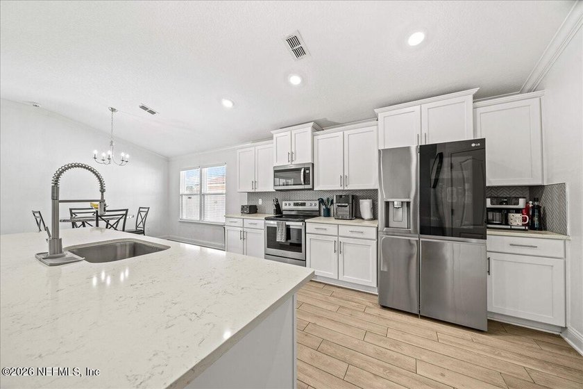 Impeccably clean, bright, &amp; beautifully open, this newer POOL - photo 5