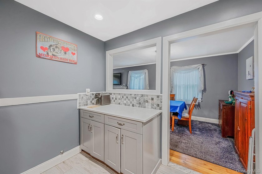 Welcome to the sought after Briarcliff community in Merrick! - photo 9
