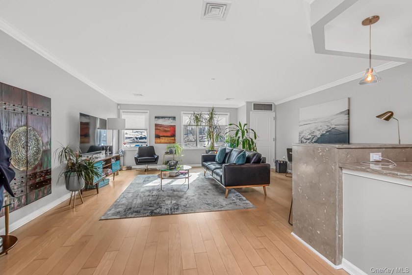 Welcome to 1490 Outlook Ave 1D at Sunset Cove! Immaculate 2 - photo 2