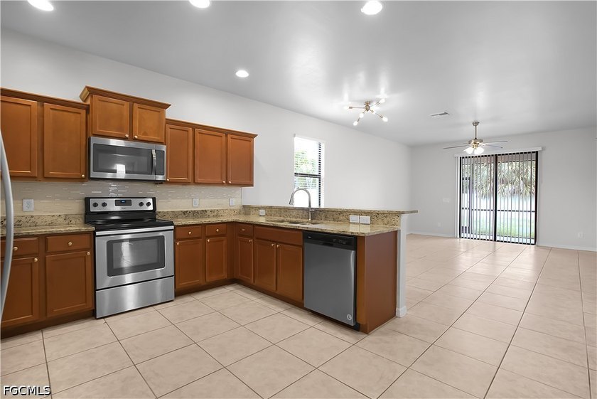 Discover the perfect blend of style, space, and Southwest - photo 3