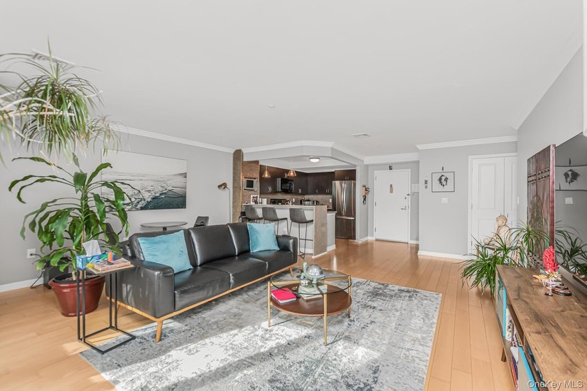 Welcome to 1490 Outlook Ave 1D at Sunset Cove! Immaculate 2 - photo 3
