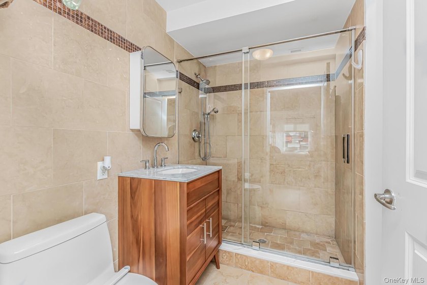 Welcome to 1490 Outlook Ave 1D at Sunset Cove! Immaculate 2 - photo 6