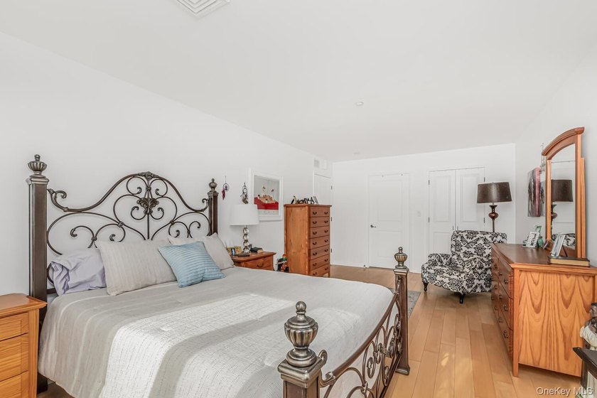 Welcome to 1490 Outlook Ave 1D at Sunset Cove! Immaculate 2 - photo 9