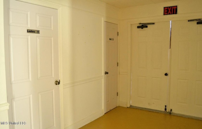 Needs TLC . This hold so many possibilities. Also come with the - photo 6