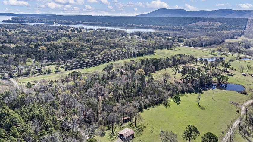 Discover the perfect blend of privacy, land, and convenience - photo 49