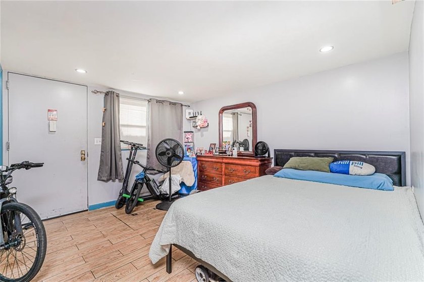 GREAT INVESTMENT PROPERTY &amp; A 1031 EXCHANGE .... 5 Family All - photo 11