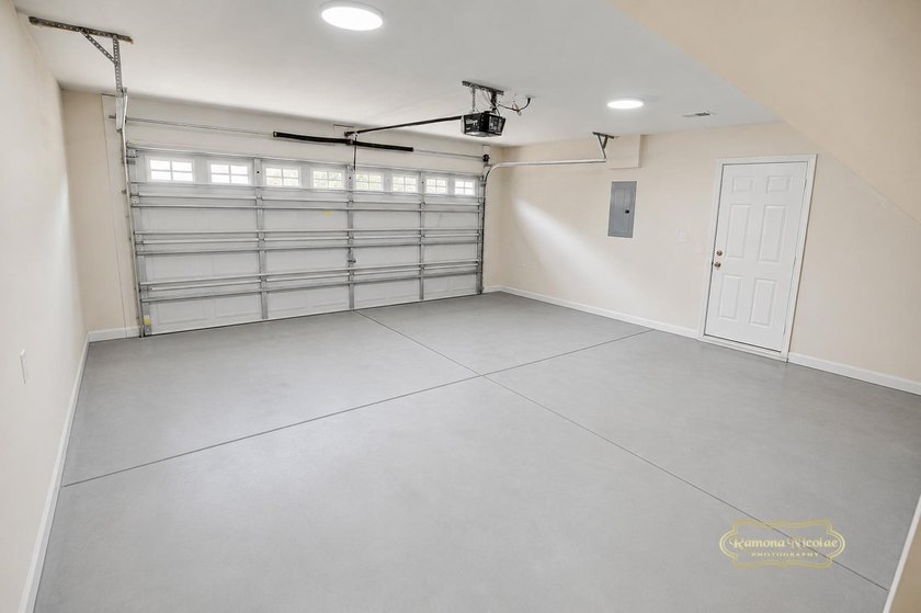 Nestled in the desirable Bellegrove community, this beautifully - photo 19