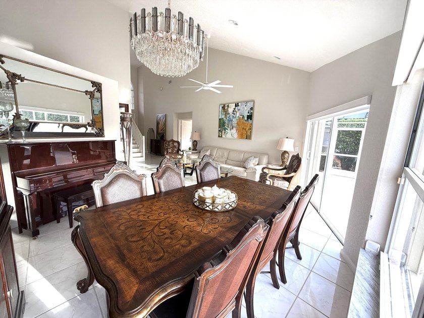 Delightful well-maintained, low HOA, Mediterranean-inspired - photo 15
