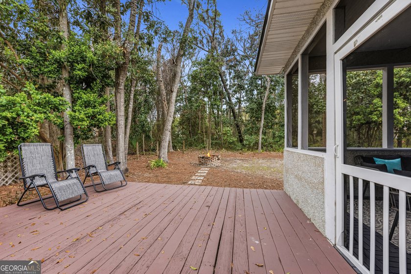Welcome to 811 Riverview, located in the desirable golf cart - photo 16