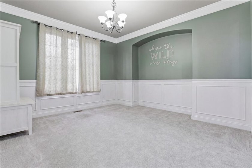 Welcome to 1502 Cross Creek Drive in the highly sought after - photo 3
