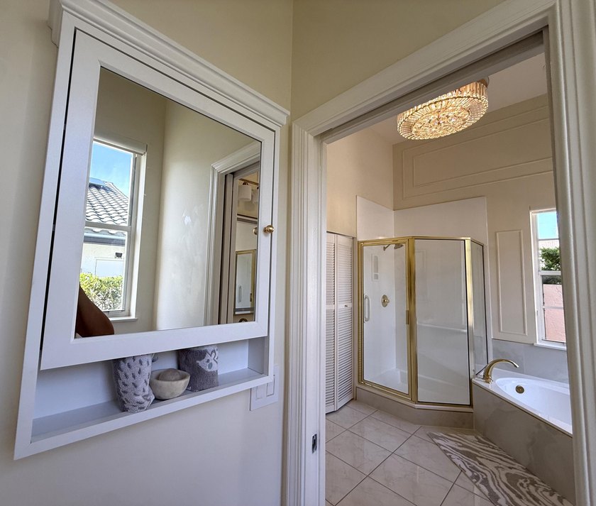 Delightful well-maintained, low HOA, Mediterranean-inspired - photo 34