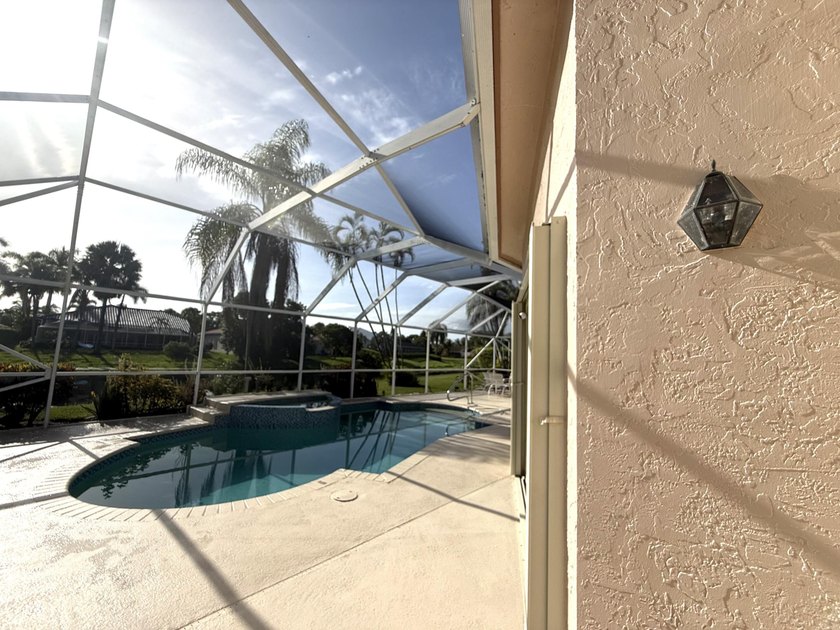 Delightful well-maintained, low HOA, Mediterranean-inspired - photo 36