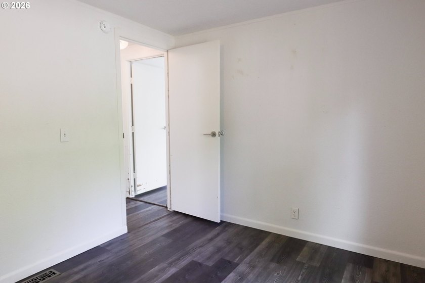 Move-in ready and beautifully maintained, this double-wide - photo 23
