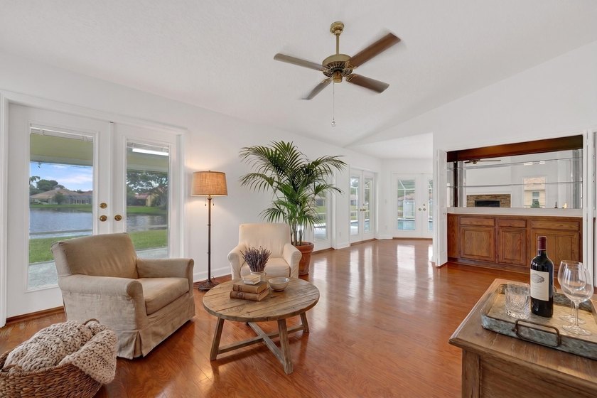 LAKEFRONT - 4 BD, 2.5BA w/Impact Glass, fresh paint, AC's ('21) - photo 14