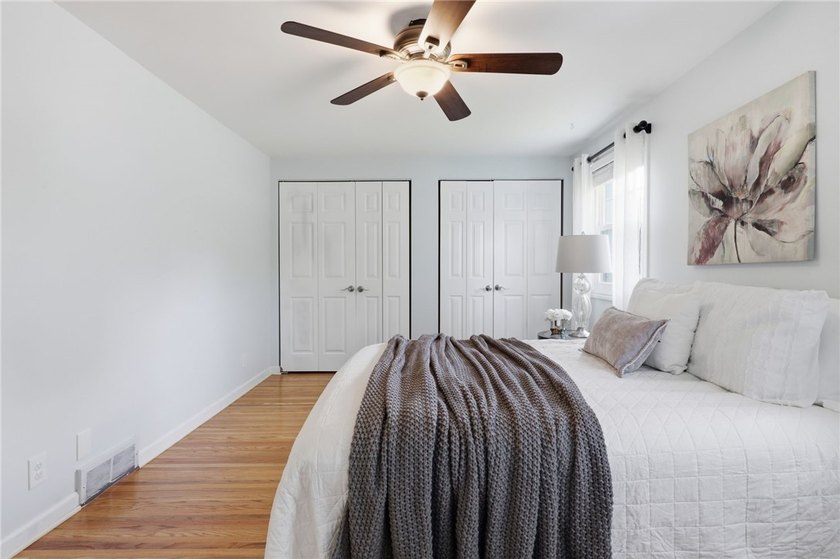 Welcome to 224 Warren Avenue, a beautifully maintained Colonial - photo 22