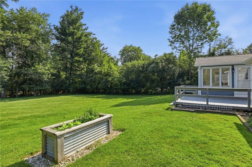 Welcome to 224 Warren Avenue, a beautifully maintained Colonial - photo 34