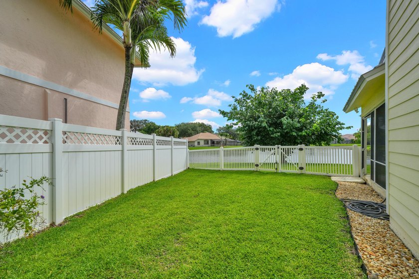 LAKEFRONT - 4 BD, 2.5BA w/Impact Glass, fresh paint, AC's ('21) - photo 38