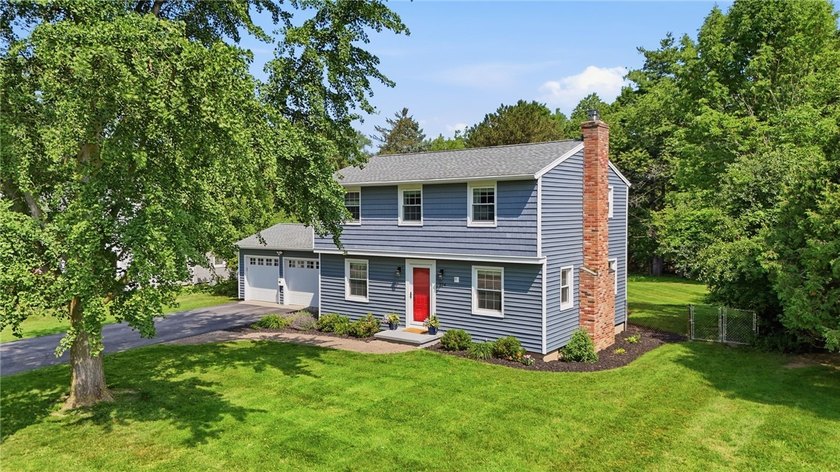 Welcome to 224 Warren Avenue, a beautifully maintained Colonial - photo 42