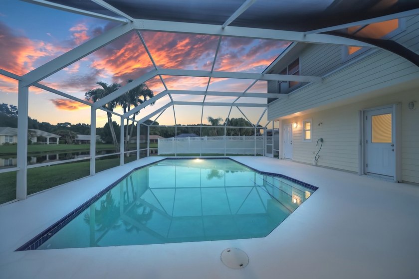 LAKEFRONT - 4 BD, 2.5BA w/Impact Glass, fresh paint, AC's ('21) - photo 44