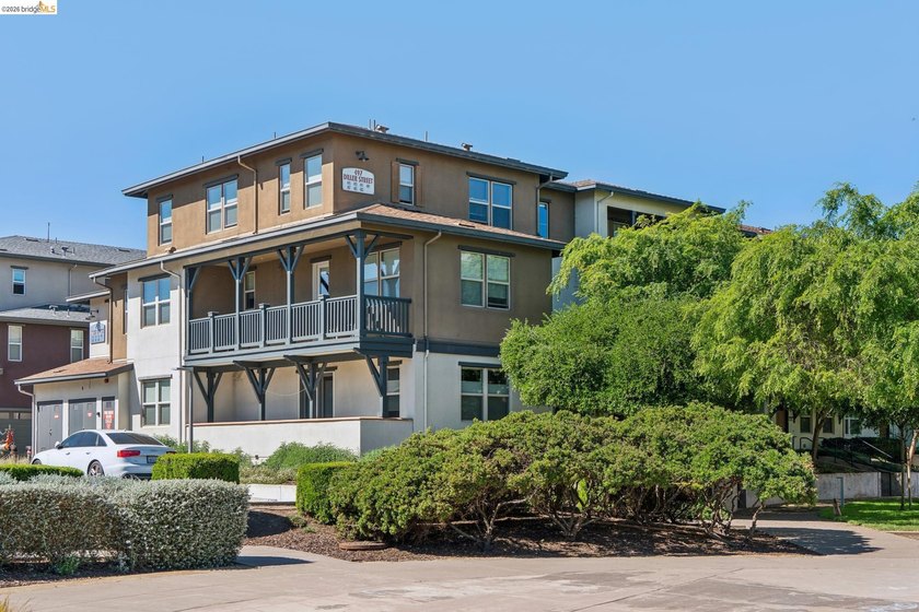 Price Change $979,000 Sophisticated Living in the Heart of - photo 8