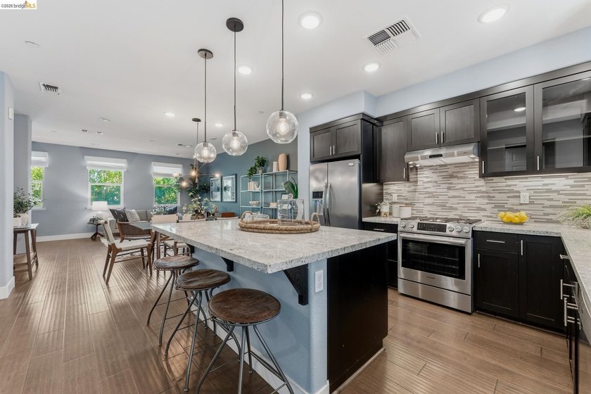 Price Change $979,000 Sophisticated Living in the Heart of - photo 9