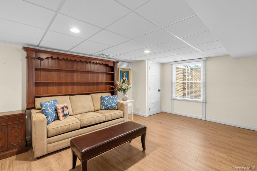 Nestled on a quiet street in Sag Harbor and only a quarter mile - photo 23