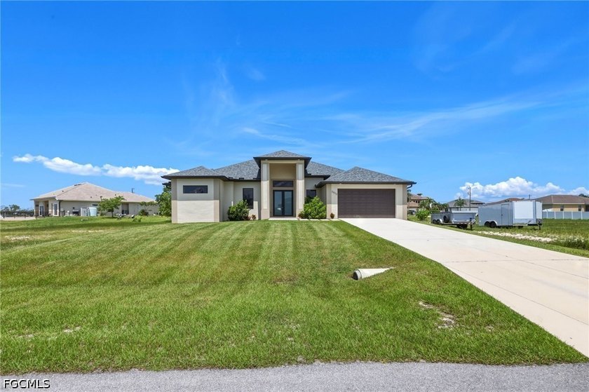 Built in 2024, this beautifully designed residence offers 2,366 - photo 3