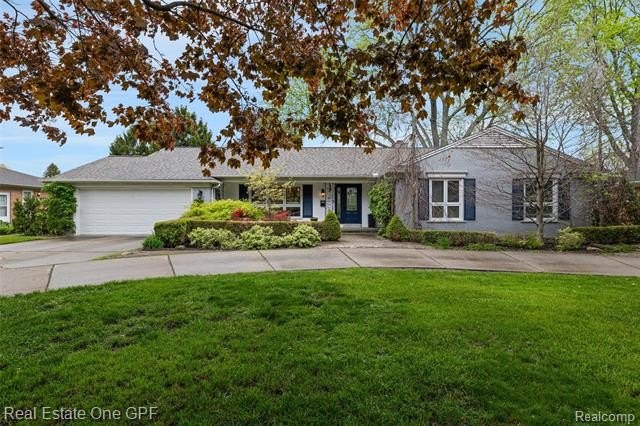 This rare, move-in-ready mid century ranch offers timeless charm - photo 2