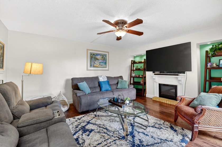 Welcome to 1545 Forest Lakes Circle Unit B in West Palm Beach - photo 17