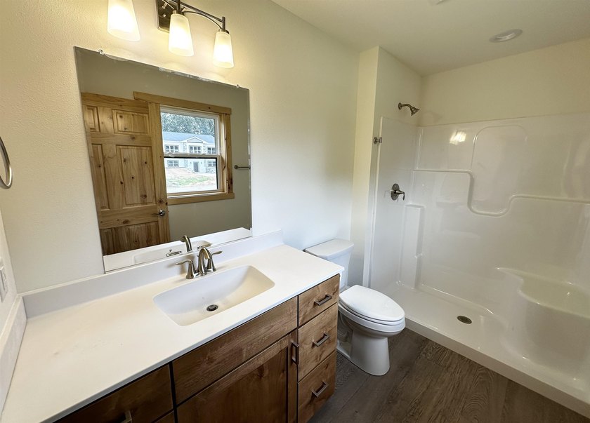 Exceptional New construction built with comfort, convenience and - photo 9