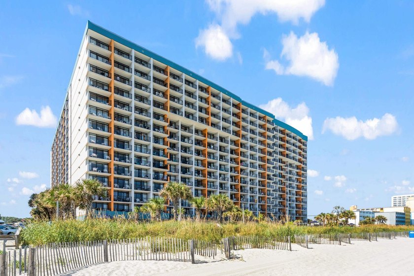 Wake up to panoramic ocean views and unforgettable sunrises from - photo 25