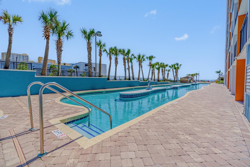 Wake up to panoramic ocean views and unforgettable sunrises from - photo 28